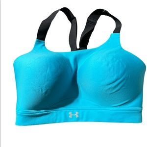 Womens Under Armor Sports Bra. Like new!
